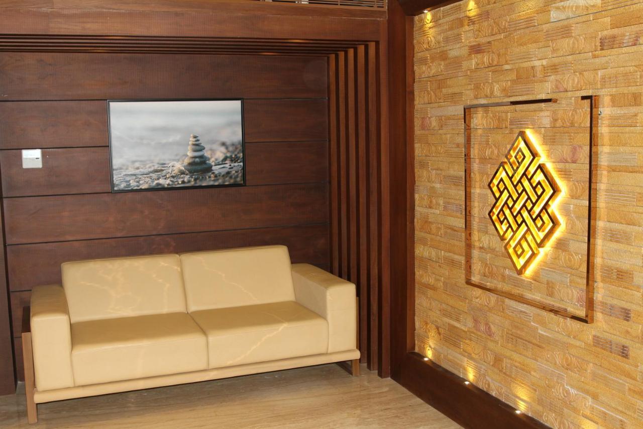 Retrieve Health & Wellness Hotel Kochi Bagian luar foto
