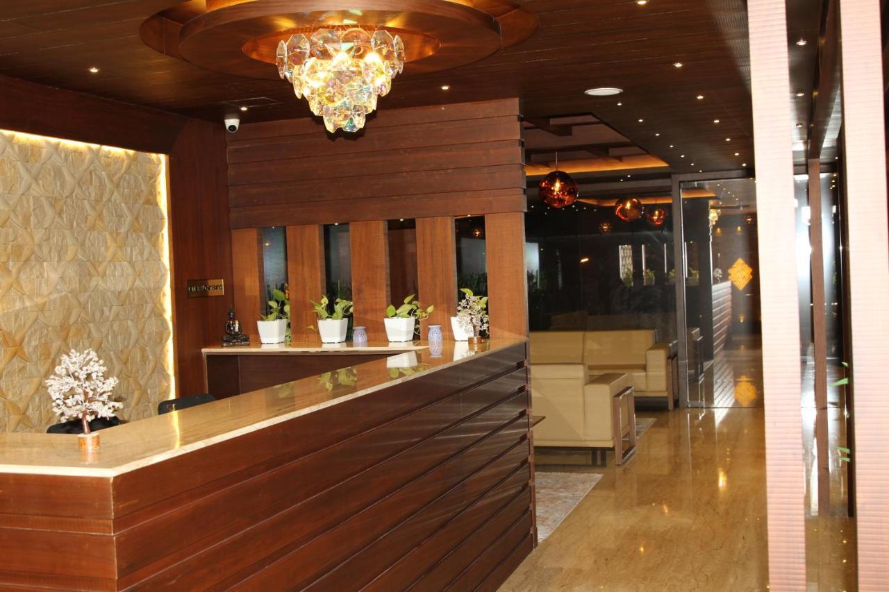 Retrieve Health & Wellness Hotel Kochi Bagian luar foto
