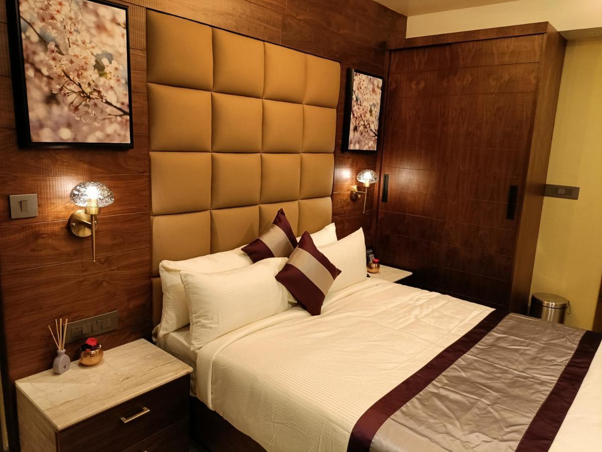 Retrieve Health & Wellness Hotel Kochi Bagian luar foto
