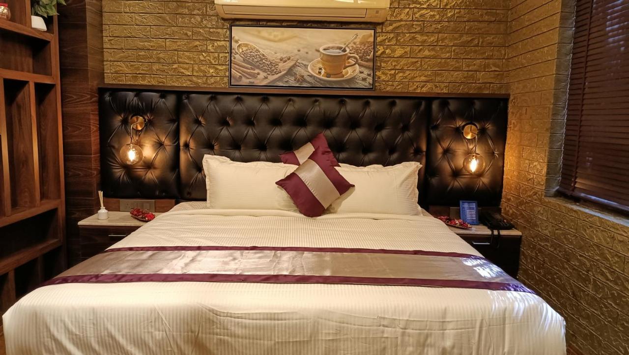 Retrieve Health & Wellness Hotel Kochi Bagian luar foto
