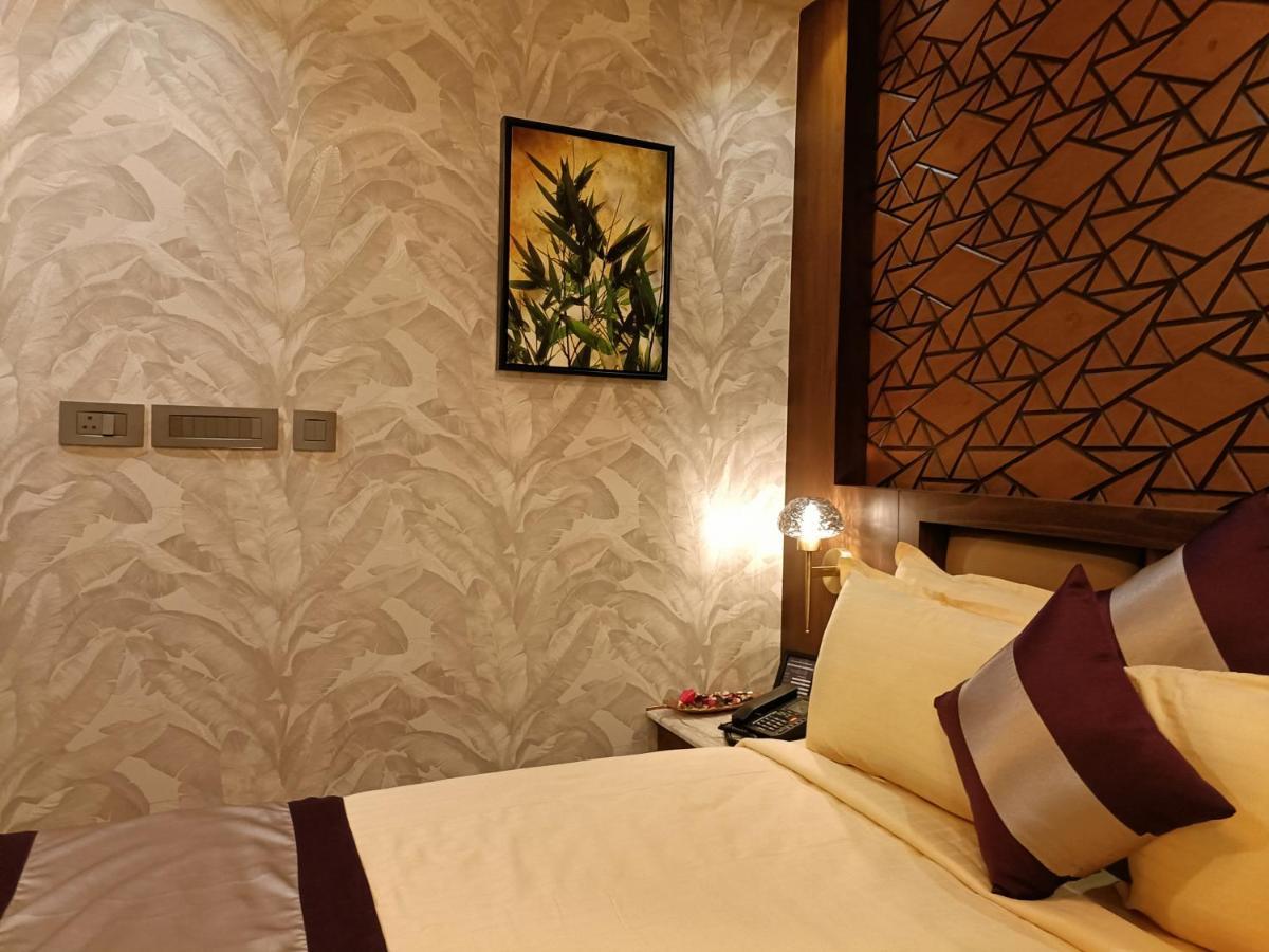 Retrieve Health & Wellness Hotel Kochi Bagian luar foto