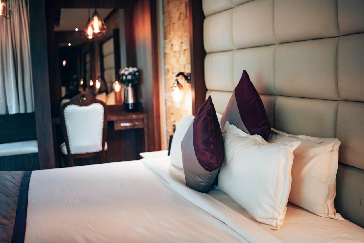 Retrieve Health & Wellness Hotel Kochi Bagian luar foto